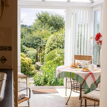 Pass The Keys Cosy Cottage With Views Over The Shropshire Hills لودلو المظهر الخارجي الصورة