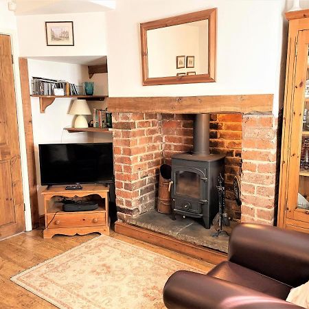 Pass The Keys Cosy Cottage With Views Over The Shropshire Hills لودلو المظهر الخارجي الصورة