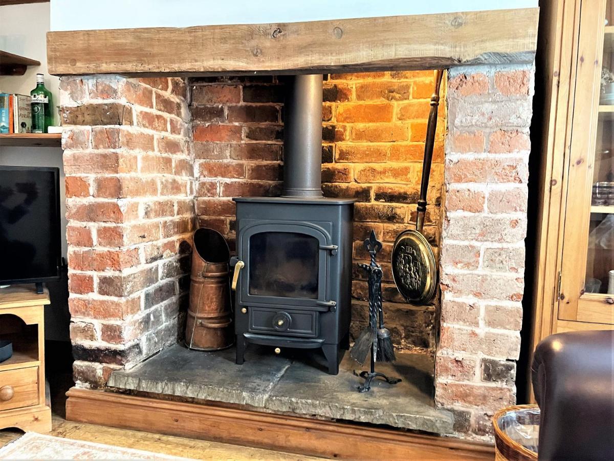 Pass The Keys Cosy Cottage With Views Over The Shropshire Hills لودلو المظهر الخارجي الصورة